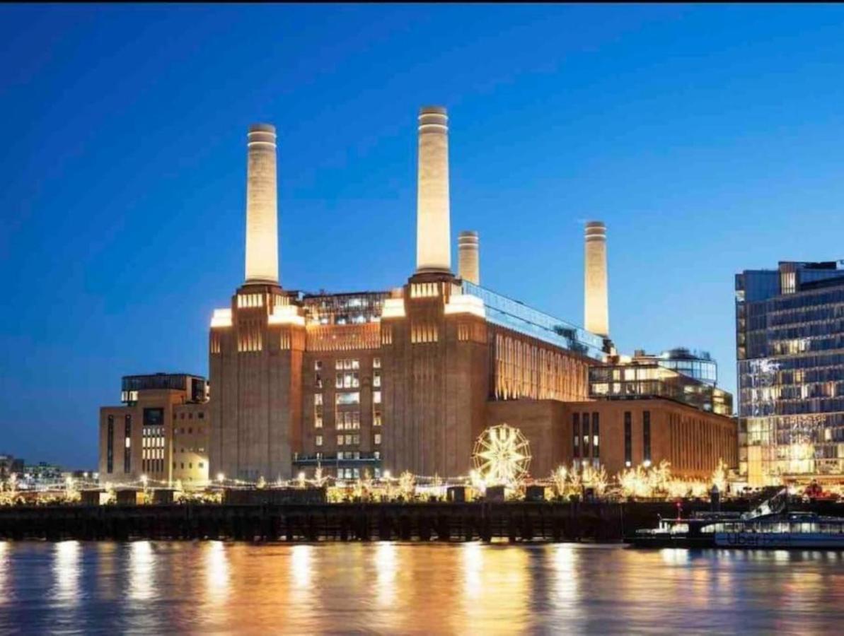 New 2 Bedroom Flat Riverview Balcony Hotel de apartamente Londra