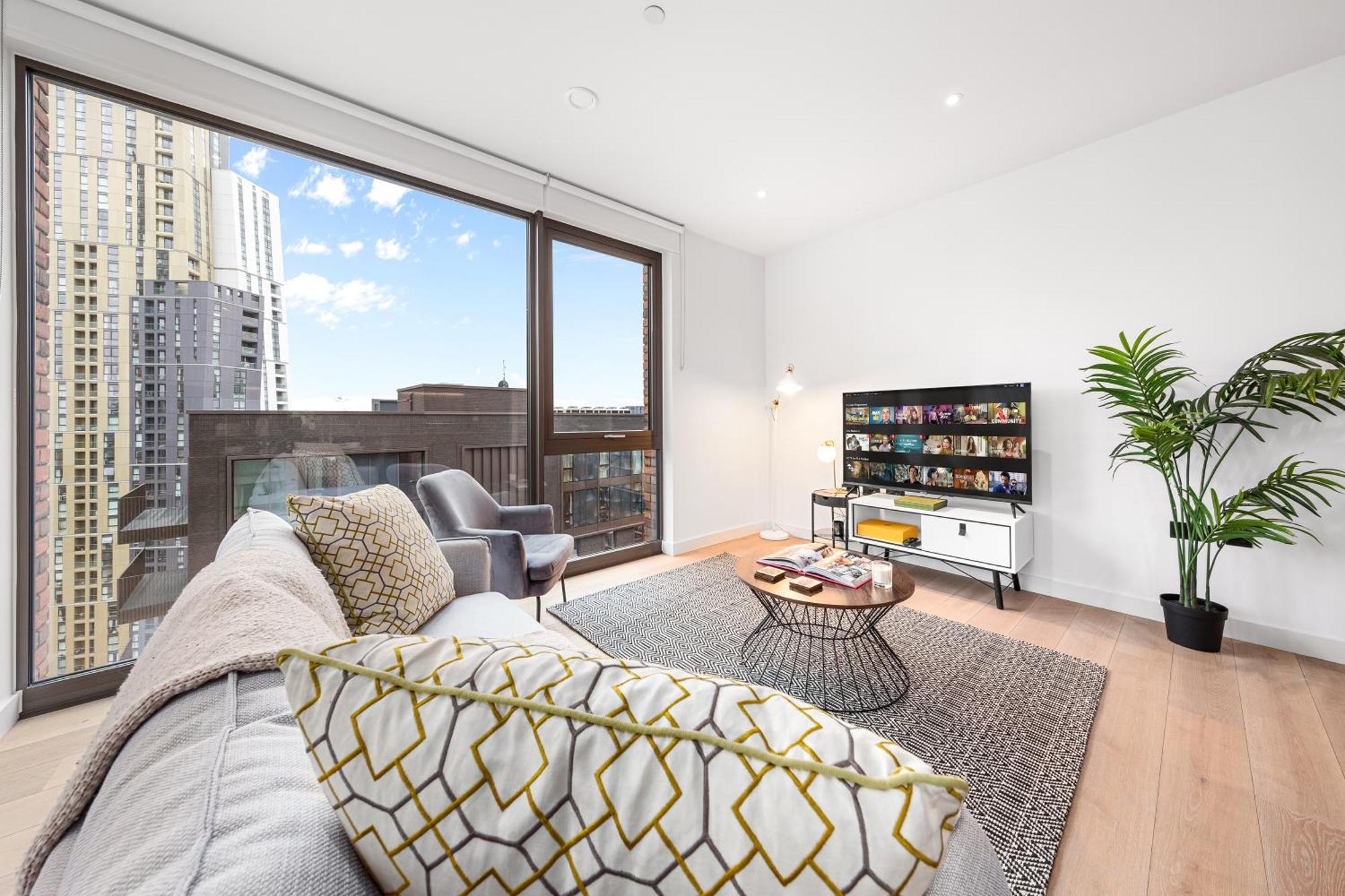 Hotel de apartamente New 2 Bedroom Flat Riverview Balcony
