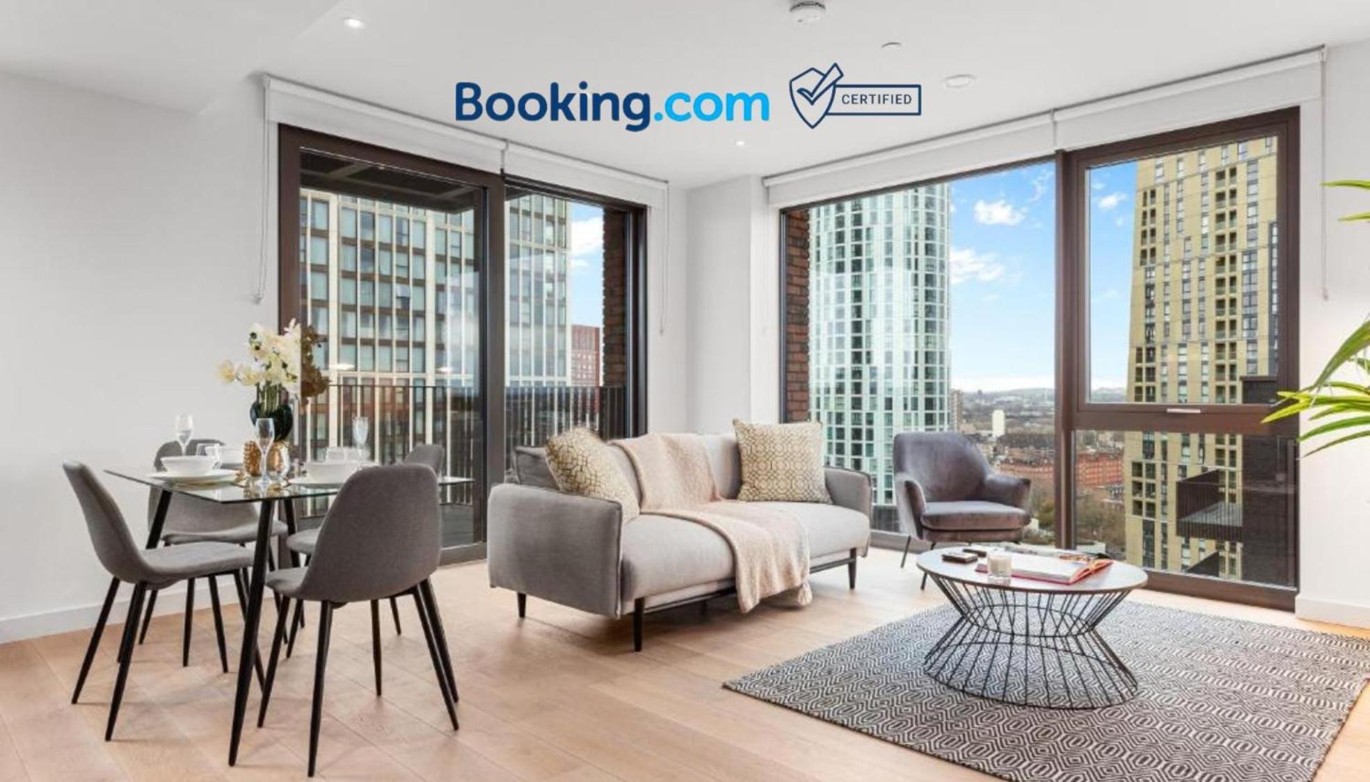New 2 Bedroom Flat Riverview Balcony Hotel de apartamente Londra